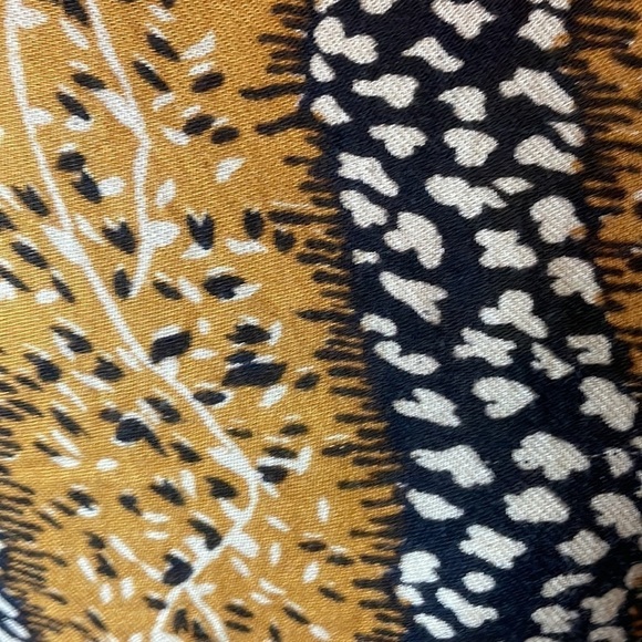 Bomdua Animal Print Rayon Scarf Unisex Fringe - Picture 6 of 8